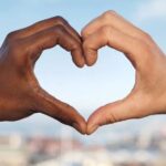 Por qué Twitter es la mejor red social para encontrar consejos para relaciones interraciales.