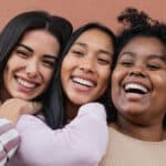 Cinco atributos para convertirse en una auténtica amiga