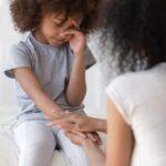 Confortando a nuestros hijos: 6 frases para aliviar su tristeza